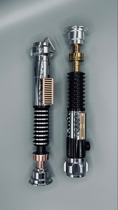 Lightsaber Luke Skywalker, Jedi Accessories, Obi Wan Kenobi Lightsaber, Lightsaber Concept, Luke Lightsaber, Obi Wan Lightsaber, Yoda Lightsaber, Lightsaber Colors, Luke Skywalker Lightsaber