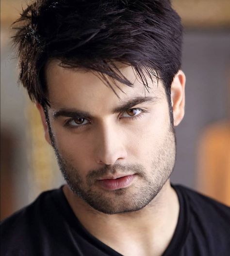 Vivan Dsena, Madhu Bala, Handsome Indian Men, Sirf Tum, Rubina Dilaik, Vivian Dsena, Drashti Dhami, Native American Men, Indian Drama