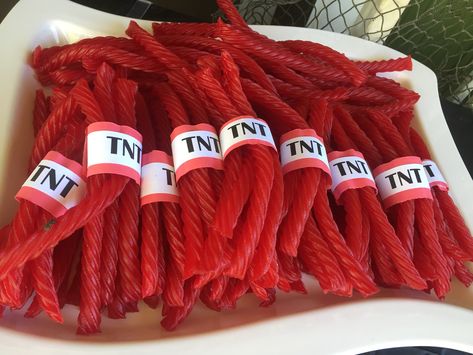 TNT  licorice treat for Call Of Duty party theme #armytheme #callofduty #tnt Call Of Duty Birthday Party Decorations Diy, Call Of Duty Zombies Birthday Party, Call Of Duty Birthday Party Food, Ww2 Themed Party, Call Of Duty Centerpieces, Call Of Duty Birthday Party Decorations, The Last Of Us Party, Call Of Duty Birthday Party Ideas, Call Of Duty Theme Party