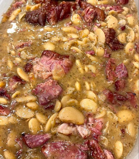 Lima Beans Recipe Southern, Bean And Ham Hock Soup, Lima Beans And Ham, Lima Bean Soup, Ham Hock Soup, Ham Hock Recipes, Lima Bean Recipes, Butter Beans Recipe, Beans In Crockpot