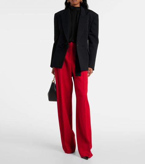 Virgin wool grisaille wide-leg pants in red - Valentino | Mytheresa Red Outfits Black Women, Look Office, Valentino Clothing, Valentino Red, Red Outfits, Office Professional, Georgette Blouse, Lady Style, Red Suit