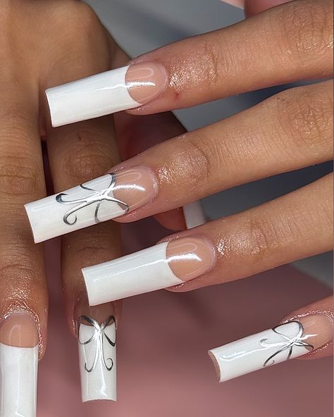 90’𝖘 𝕱𝖗𝖊𝖓𝖈𝖍 𝕿𝖎𝖕 ♡ _________________________ ♡ No C Curve 2XL Square Nail Tips by @nailfigureco #dallasnails #dallasnailtech #dfwnails #dfwnailtech #nailsofinstagram #nailsofig #explorepage #nailporn #dallasnailartist #trending #explore #dallasnailsupply #explorepage✨ #nailsoftheday #frenchtip #nails💅 #forneynails #arlingtonnails #grandprairienails #forneynailtech #atlantanails #seagovillenails Curved French Tip Nails, Curved French Tip, Square Nail Tips, Square Nail, Airbrush Nails, Tip Nails, 1990's Fashion, French Tips, French Tip Nails