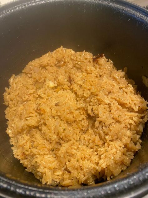 Copycat Texas Roadhouse Seasoned Rice for rice cooker and stovetop Instant Pot Texas Roadhouse Rice, Rice Cooker Seasoned Rice, Seasoned Rice Recipes In Rice Cooker, Seasoned Rice In Rice Cooker, Stick Of Butter Rice, Seasoned Rice Recipes, Rice A Roni, Texas Roadhouse, Rice Cooker Recipes