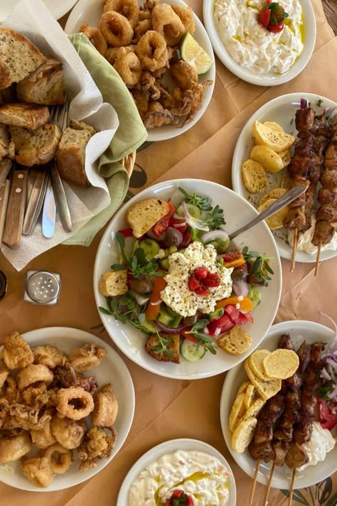 Greek Food Asethic, Food From Greece, Naxos Greece Food, Santorini Greece Food, Food In Greece Aesthetic, Greece Meals, Greek Cuisine Aesthetic, Greek Food In Greece, Greek Summer Aesthetic Food