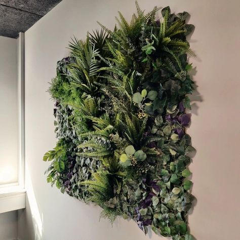 Ikea Fejka Wall Ideas, Fejka Ikea Wall, Ikea Plant Wall, Sauna Keller, Diy Plant Wall, Plant Placement, Living Wall Diy, Ikea Plants, Ikea Wall