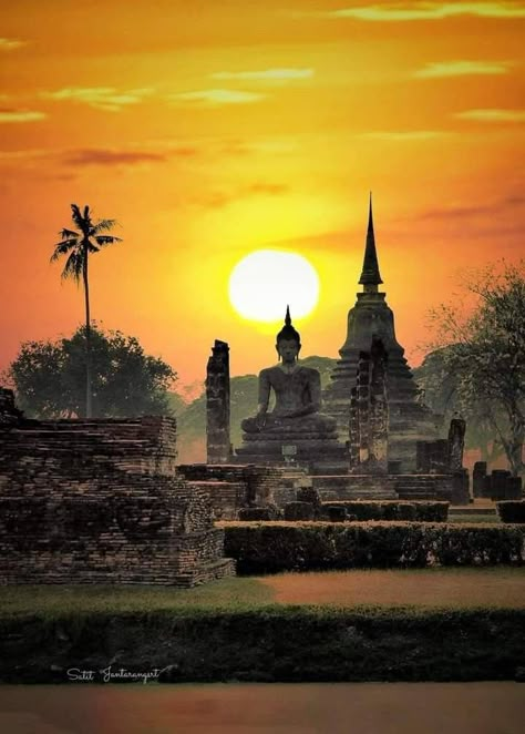 Buddha Poster, Thailand Temple, Koi Tattoo Sleeve, Ayutthaya Thailand, Angkor Thom, Koi Tattoo, Beautiful Landscape Photography, Lord Buddha, Blonde Guys