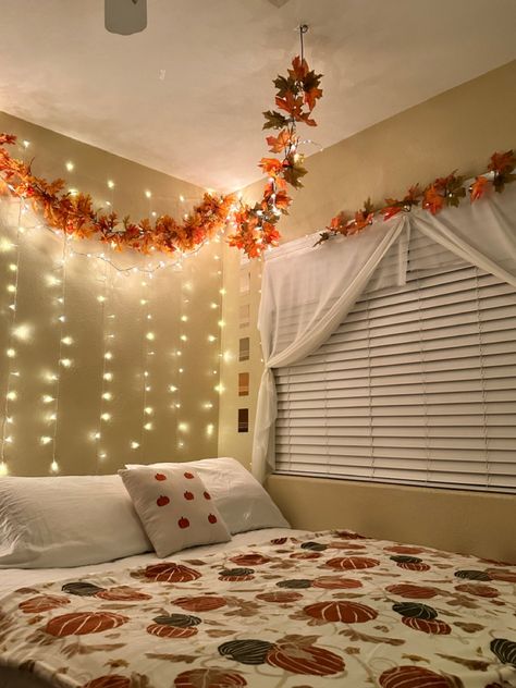 #aesthetic #roomdecoration #room #fall #autumn #falldecor #pumpkin #leaves Bedroom Leaves Decor, Fall Room Decor Diy, Fall Bedroom Ideas, Autumn Room, Fall Room Decor, Yoda Wallpaper, Rainbow Decor, Autumn Girl, Cozy Fall Bedroom