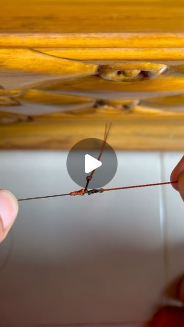 How To Tie Fishing Line For Jewelry, Fishing Knots How To Tie, Tying Fishing Line, Fishing Knots Tutorials, Fishing Line Knots, Fly Fishing Knots, Cords Crafts, Easy Diy Hacks, Diy Crafts Crochet