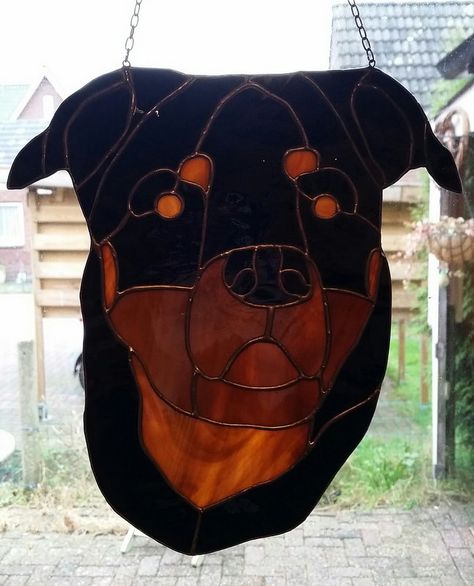 Rottweiler in Tiffany | by annekeweesjes German Shepherd Stained Glass Pattern, Stained Glass Dogs, Labrador Retriever Stained Glass Pattern, Stained Glass Labrador Retriever, Stained Glass Rottweiler, Rottweiler Love, Puppy Day, Glass Diy, Animal Portraits