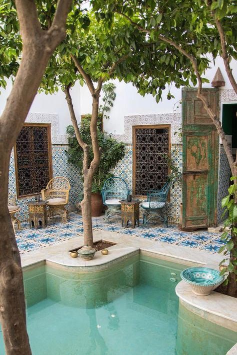 Moroccan Pool, Bahia Palace, Moroccan Houses, Moroccan Riad, Piscina Interior, Marrakesh Morocco, Moroccan Interiors, Casas Coloniales, Dream Pools