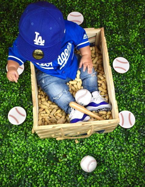 Baseball Theme 1st Birthday Photoshoot, Baby Baseball Photoshoot, Half Way To First Birthday Baseball, Baseball Photoshoot, Half Birthday Baby, Theme Photoshoot, Baseball First Birthday, Bday Photoshoot, Baby Birthday Party Theme