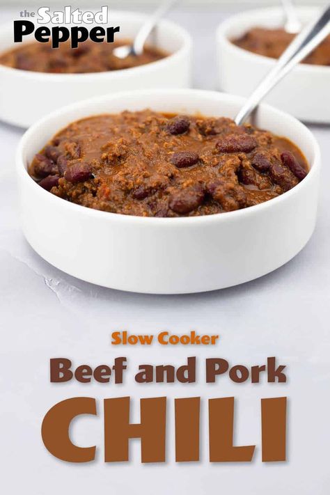 Beef And Pork Chili Recipe, Ingredients For Chili, Chilli Beef Recipe, Chili Slow Cooker, Recipes Using Pork, Meatless Chili, Chilli Recipe, Slow Cooker Chili Recipe, Pork Chili