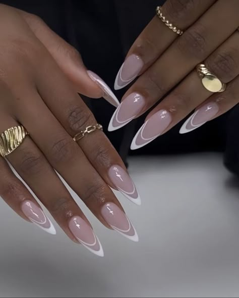 Simple Stiletto Nails, French Stiletto Nails, Designed Nails, Nail Goals, Nails Accessories, New Nails, Nail Idea, Bridal Nails, Nail Styles