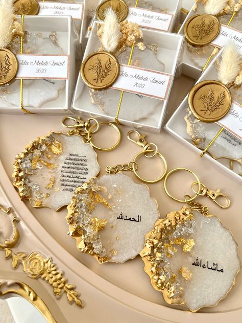 Keychain Favors, Wedding Keychain, Eid Favours, Classic Makeup, Engagement Favors, Baby Favors, Ayatul Kursi, Islamic Wedding, Latest Mehndi