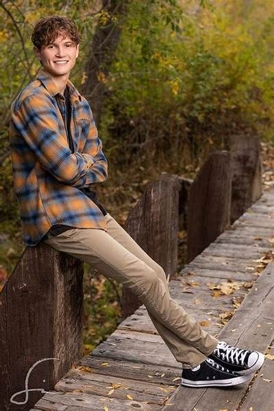 Guys Senior Pictures | Lucas Fruhlenger | Boise Idaho Photographer ... Male Senior Poses Photo Ideas, Guy Senior Photos With Truck, Senior Picture Ideas Boys High Schools, Outdoor Senior Picture Ideas For Guys, High School Boy Senior Picture Ideas, Fall Senior Pictures Boys, Senior Picture Ideas For Guys Country, Senior Boy Poses Outdoors, Senior Boy Photography Poses