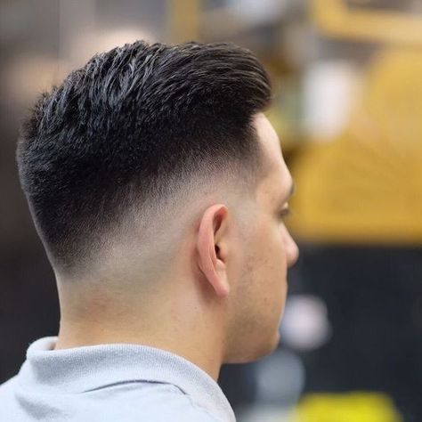 Haircut For 2023, Man's Hairstyle, Barber Haircuts, Hair Cut Guide, Drop Fade Haircut, Drop Fade, Beard Haircut, Gents Hair Style, Hair Maintenance Tips