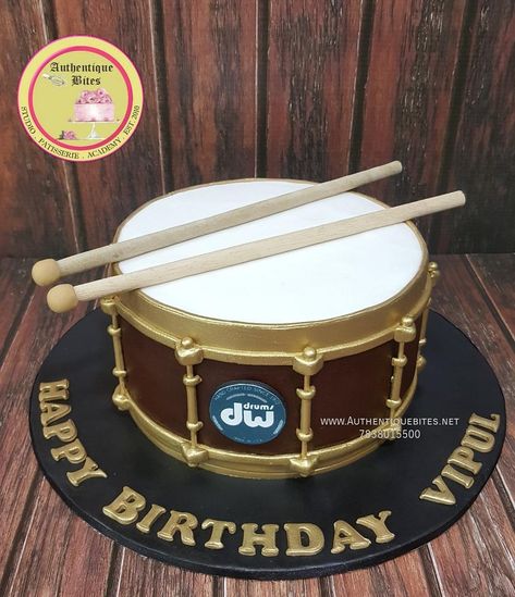 Drum Birthday Cakes, Drum Birthday, Bolo Musical, Birthday Cake For Men, Cake For Men, Music Themed Cakes, Music Cakes, Drum Cake, Music Cake