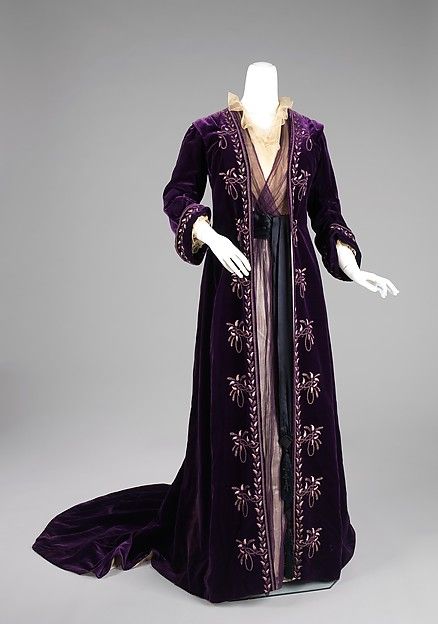 Shades of Victorian Fashion: Lilacs, Lavenders, Plums, and Purples | Mimi Matthews House Of Worth, Tea Gown, 1900s Fashion, 파티 드레스, Edwardian Dress, Gilded Age, Vintage Gowns, Antique Clothing, Edwardian Era