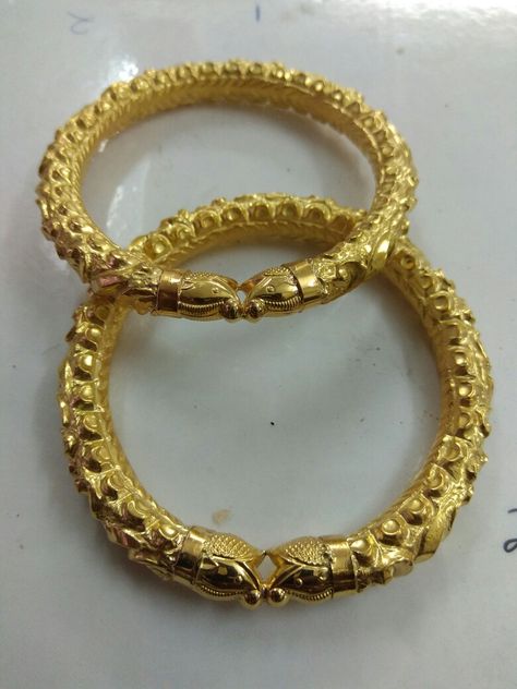 Bengali Gold Bala Design, Gold Bala Design, Kanti Designs, Man Gold Bracelet Design, Latest Gold Ring Designs, Bridal Jewellry, Gold Kada, Solid Gold Bangle, Simple Gold Earrings