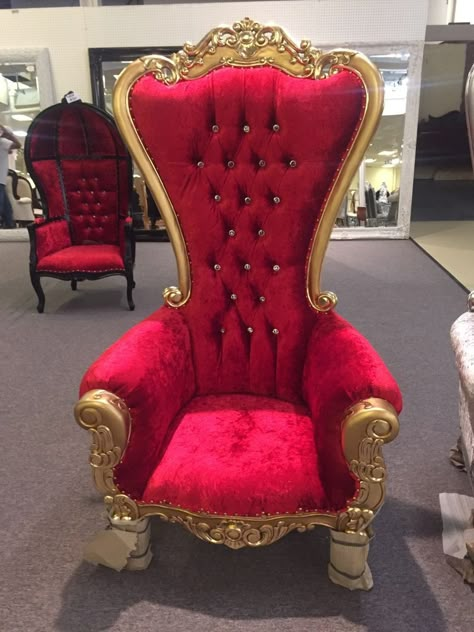 33% OFF Gold Red Absolom Santa Boutique Salon King Queen Christmas Throne Chair #HollywoodRegency Princess Chair, Queen Chair, King Chair, Best Chairs, King Furniture, Royal Furniture, Throne Chair, Tiny Apartments, Custom Chair