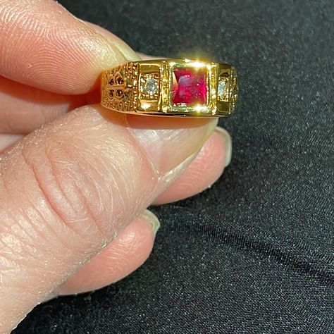 Stunning Brand New, Never Removed From Box Till Today To Photograph/ Mens Ruby And Diamond Gold Ring/Pinky Ring This Ring Is Well Done And Believable Faux Stones.Avon Rings Generally Don’t Tarnish. Gold Plated. No Water/Chemicals Etc Pinky Ring Mens Vintage, Mens Pinky Ring Vintage, Vintage Male Wedding Rings, Male Rings Gold, Stone Rings For Men Gold, Men’s Gold Rings, Mens Garnet Ring, Pinky Ring Mens, Ruby Ring Men