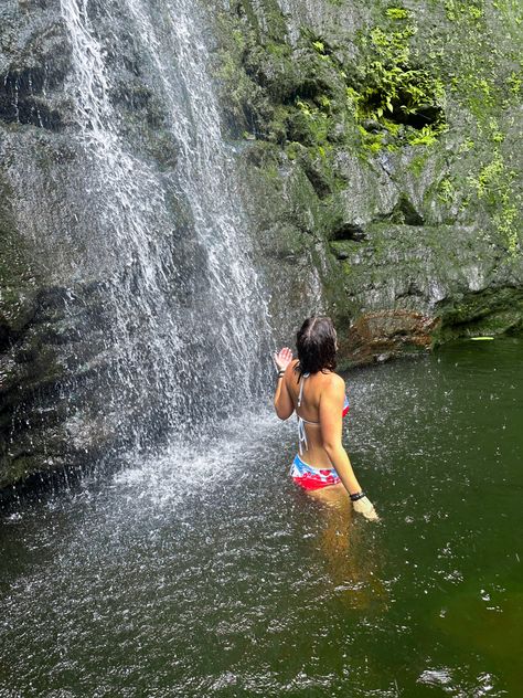 #hawaii #oahu #waterfall #hike #nature #honolulu Manoa Falls, Oahu Hikes, Waterfall Hike, Oahu Vacation, Hawaii Honolulu, Honolulu Oahu, 2025 Goals, Hawaii Oahu, Honolulu Hawaii