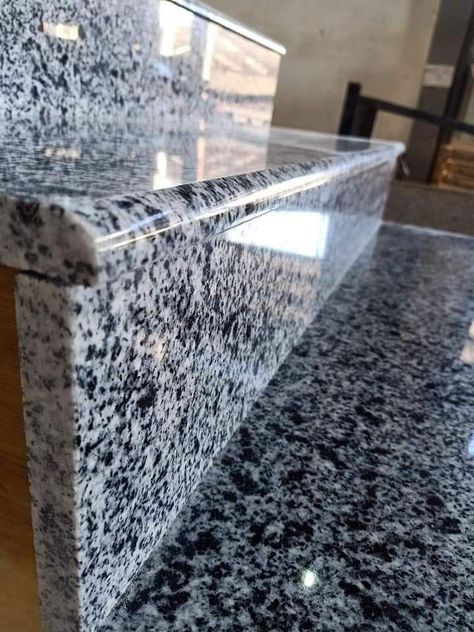 Granite Steps Design, Staircase Glass Design, Granite Steps, Granite Stairs, Bathroom Wall Tile Design, Kitchen Wardrobe Design, Kitchen Cabinetry Design, Stair Ideas, Marble Flooring Design