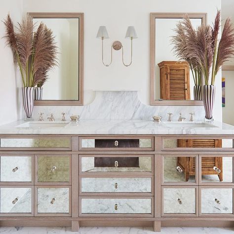 Glam Mirrored Bathroom Vanity Decor via @ellenkavanaugh Glam Bathroom Decor Ideas, Custom Bathroom Vanities, Romantic Bathroom, Glam Bathroom Decor, Glamorous Interior Design, Glamorous Bathroom Decor, Bathroom Redecorating, Glam Bathroom, Bathroom Vanity Decor