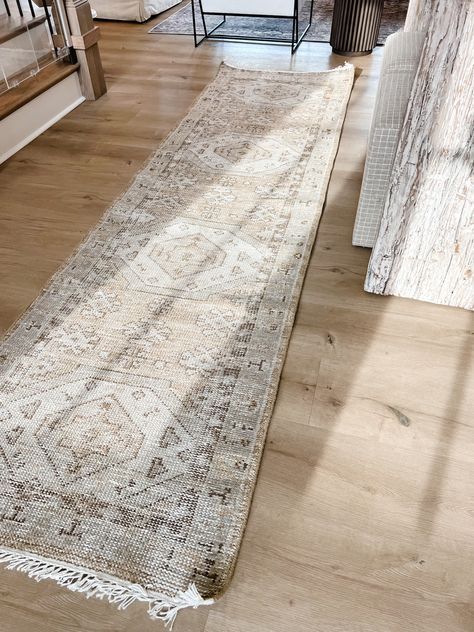 Front Hallway Rug, Beige Runner Rug, Bedroom Hallway Rug, Organic Modern Runner Rug, Runner For Bedroom, Modern Hallway Runner, Runner Rugs For Kitchen, Runner In Hallway, Runner Rug In Bathroom