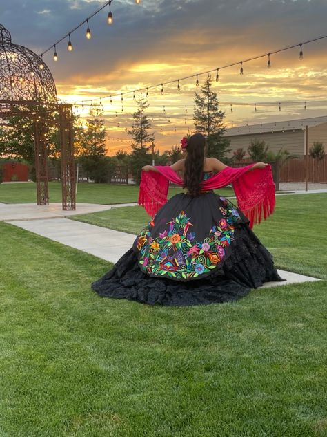 Quince Dress Mexican Style, Mariachi Dress Quinceanera, Traditional Quince Dresses, Quince In Mexico, Mexican Fiesta Quinceanera, Mexican Themed Quinceanera Dresses, Quince Mexican Theme Dress, Mexican Dresses Quinceanera, Mexican Theme Quince Dress