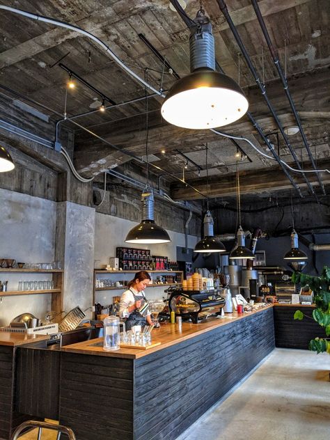 Coffee Shop Lighting Ideas Ceilings, Coffee Shop Lighting Ideas, Shop Lighting Ideas, Cozy Cafe Interior, Coffee Shop Lighting, Bakery Design Interior, Coffee Lab, Garage Cafe, Bakery Design