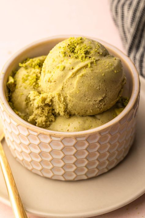 This homemade Pistachio Ice Cream has an all-natural bright color and incredible nutty flavor that makes this traditional churned recipe a standout for all pistachio lovers. Homemade Pistachio Ice Cream, Ice Cream Painting, Raw Pistachios, Pistachio Gelato, Gelato Recipe, Pistachio Butter, Cream Custard, Ice Cream Containers, Pistachio Ice Cream