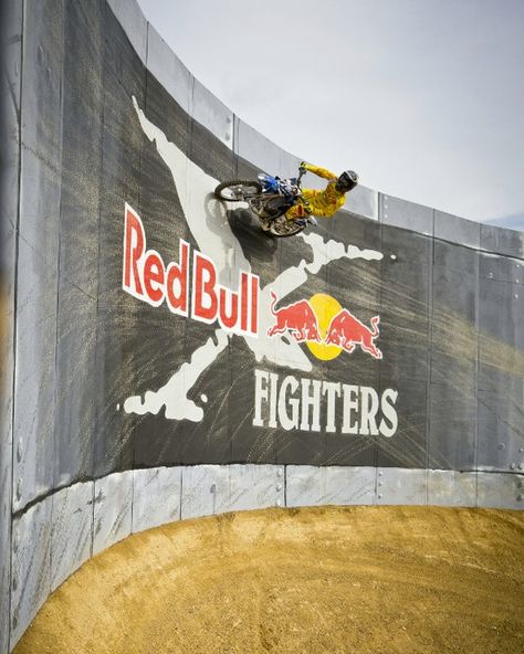 Defying gravity in the quest for glory!. #redbull Adrenaline Sports, Freestyle Motocross, Cheap Thrills, Defying Gravity, Big Balls, Fly High, Extreme Sports, Beast Mode, News Update