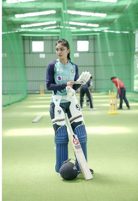 💙 Harleen Deol, Cricket Aesthetic, Womens Cricket, Cricket Nets, Live Cricket Streaming, Army Images, Cricket Club, Sports Aesthetic, Live Cricket