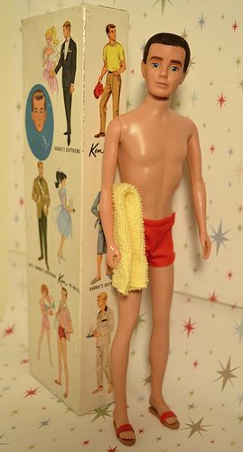 1961 Flocked Hair Ken - clearly this is before he started working out at the gym. Dolls Victorian, Dolls Miniature, House Barbie, Dollhouse Modern, Dollhouse Vintage, Play Barbie, Barbie Family, Dolls Vintage, Victorian Dollhouse