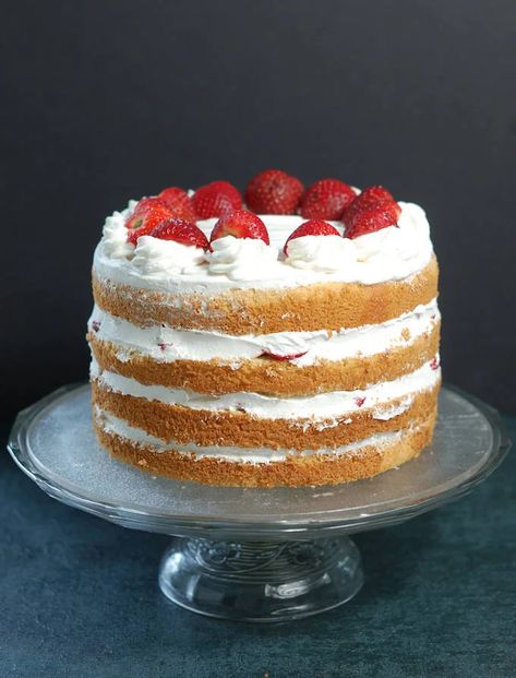 Peach Melba Cake, Vanilla Chiffon Cake Recipe, Vanilla Chiffon Cake, Fresh Recipe, Tall Cake, Angel Food Cake Pan, Strawberry Shortcake Recipes, Tall Cakes, Strawberry Juice