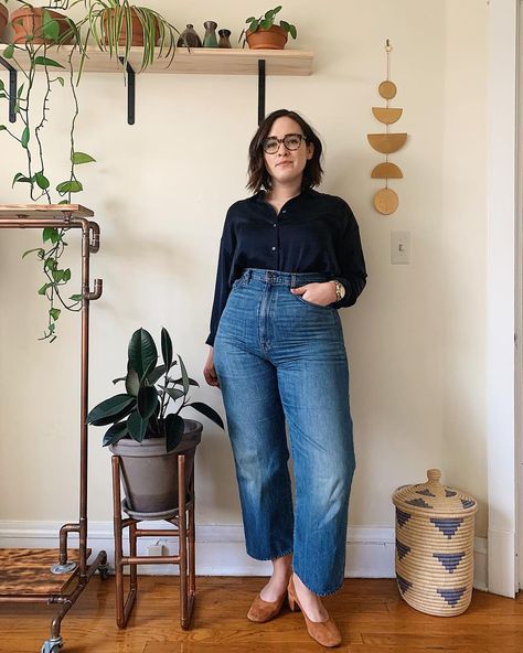 Shannon Buckley, Everlane Day Heel, I Am Doing My Best, Plus Zise, Crushing It, Doing My Best, Look Plus Size, Minimalist Capsule Wardrobe, Cocoon Coat