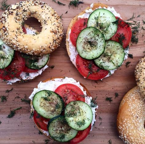 open faced bagel sandwiches with dill cream cheese, tomato and cucumber (could also use english muffins) Tomato Bagel Sandwich, Bagel Cucumber Sandwich, Bagel With Cucumber, Bagel With Tomato, Cucumber Bagel, Bagel With Cream Cheese And Tomato, Everything But The Bagel Cucumbers, Open Face Bagel Sandwich, Cream Cheese Cucumber Bagel