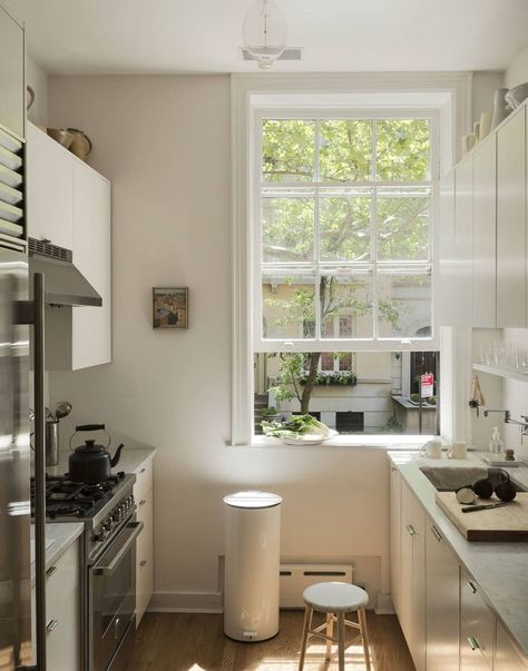 Steal This Look: A Remodelista's Minimalist Galley Kitchen in Brooklyn Heights - Remodelista Minimalist Galley Kitchen, Parlor Floor, French Industrial, Brooklyn Heights, Galley Kitchen, London Apartment, Trash Bins, Kitchen In, Kiev