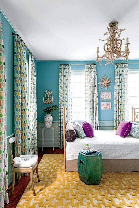 Double-Duty Den Bedroom Small Space, Turquoise Room, Portland Street, House Beautiful Magazine, Turquoise Walls, Small Space Design, Asian Home Decor, Studio Apartments, Multipurpose Room