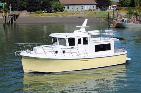 Liveaboard Boats For Sale, Trawler Yachts For Sale, Cabin Cruiser Boat, Boat Sketch, Lil Boat, Trawler Yacht, Trawler Boats, Mini Boat, Liveaboard Boats