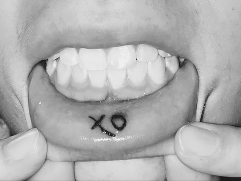 Xo Lip Tattoo, Xoxo Lip Tattoo, Lip Tats, Inside Lip Tattoos, Xo Tattoo, Mouth Tattoo, Tattoos Inspo, Cursive Tattoos, Cute Tats