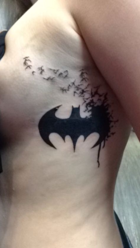 Batman Inspired Tattoo, Tattoo Ideas Batman, Batman Tattoos For Women, Batman Tatoos, Batman Tattoo Ideas, Bleach Sweatshirt, Batman Tattoos, Simple Tattoo With Meaning, Tattoos Inspo