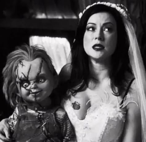 Chucky Bride, Tiffany Bride Of Chucky, Chucky Tiffany, Human Centipede, Tiffany Bride, Chucky Movies, Childs Play Chucky, Chucky Doll, Bride Of Chucky