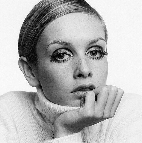 Twiggy Twiggy Photoshoot, Twiggy Aesthetic, 60s Photoshoot, Twiggy Hair, Twiggy Model, 1960s Twiggy, 60s Twiggy, Swinging London, Estilo Punk