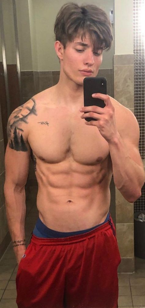 Matt Rife, Johnny Depp Pictures, Guy Fits, Joe Bonamassa, Cute Guy Pics, Aesthetic Guys, Attractive Guys, Hot Actors, Shirtless Men