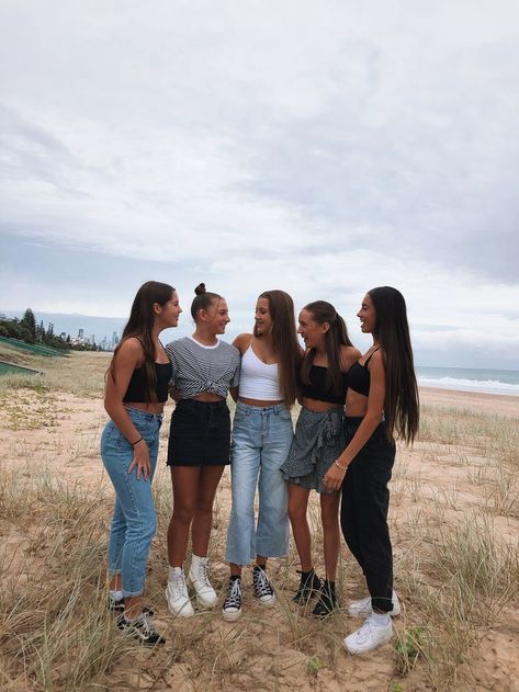 5 Best Friends, 5 Friends, Josh Richards, Friend Pictures Poses, Best Friend Photoshoot, Best Friends Aesthetic, Bff Goals, Bestie Goals, Bff Pictures