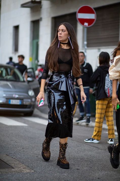 Black With Color Outfit, Vinyl Skirt Outfit, Rhinoplasty Recovery, Milan Fashion Week Spring 2020, Leather Looks, 2020 Street Style, Milan Fashion Week Street Style, Nose Job, Fashion Capsule