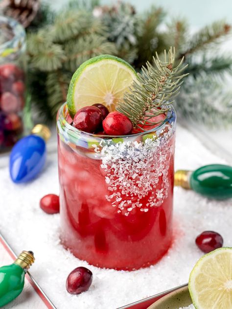 Mocktail Margaritas, Winter Margarita, Non Alcoholic Mulled Wine, Entirely Elizabeth, Margarita Mocktail Recipe, Cranberry Uses, Margarita Mocktail, Christmas Mocktails, Cinnamon Simple Syrup