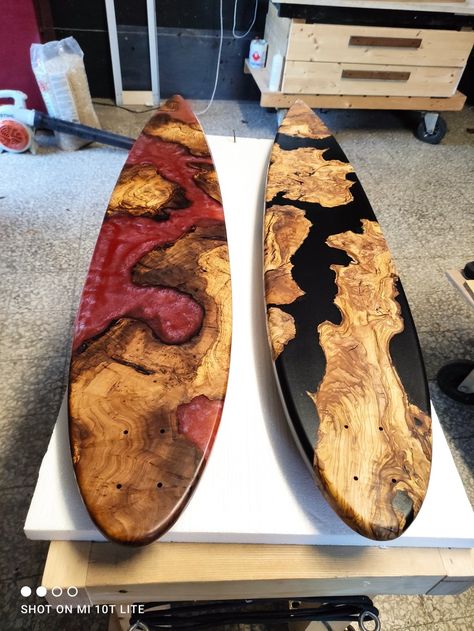 Artistic Crafts, Long Boards, Epoxy Projects, Skate Boards, Longboard Design, Epoxy Wood Table, Penny Board, Skateboard Accessories, Wood And Resin